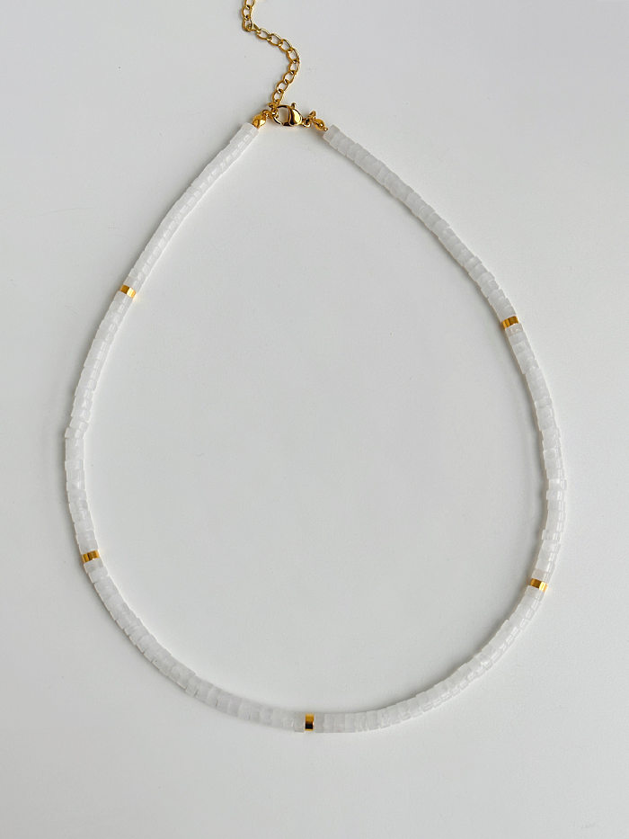 Collier de perles en pierre naturelle de style IG