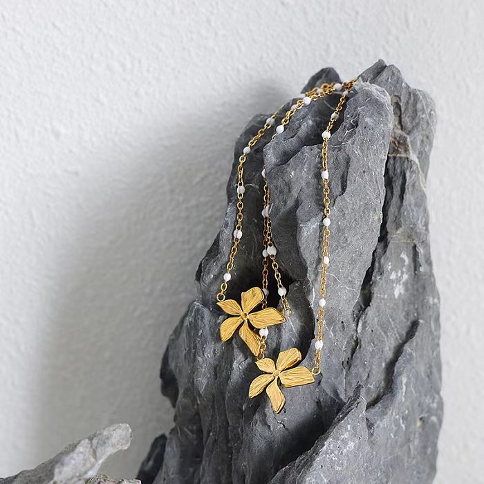 Collier pendentif plaqué or 18 carats en acier inoxydable papillon de style simple