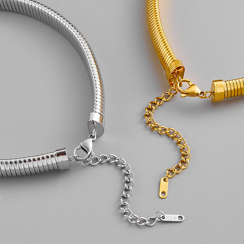 Europeu e americano venda quente elástico anel de cobra colar aço inoxidável banhado 18k padrão espiral cigano estiramento ossos de cobra corrente