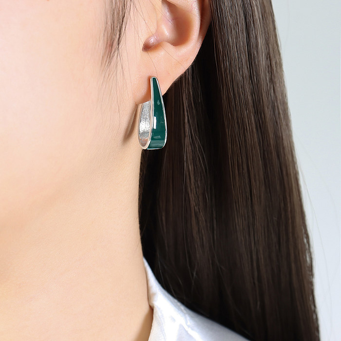 1 paire de boucles d'oreilles en acier inoxydable plaqué or 18 carats en forme de U de style classique