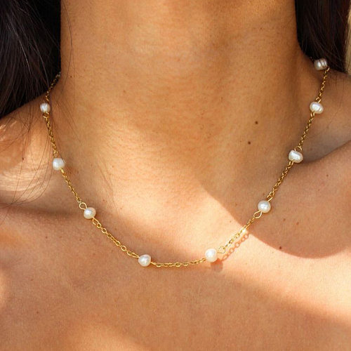 Lässige, schlichte Kugel-Halskette aus Edelstahl mit Süßwasserperlen und Perlenbeschichtung, 18 Karat vergoldet