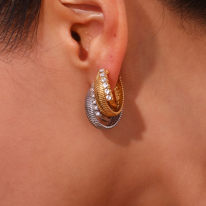 1 Paar Basic-Ohrringe im klassischen Vintage-Stil mit C-Form-Beschichtung und Inlay aus Edelstahl mit Strasssteinen und 18 Karat vergoldet