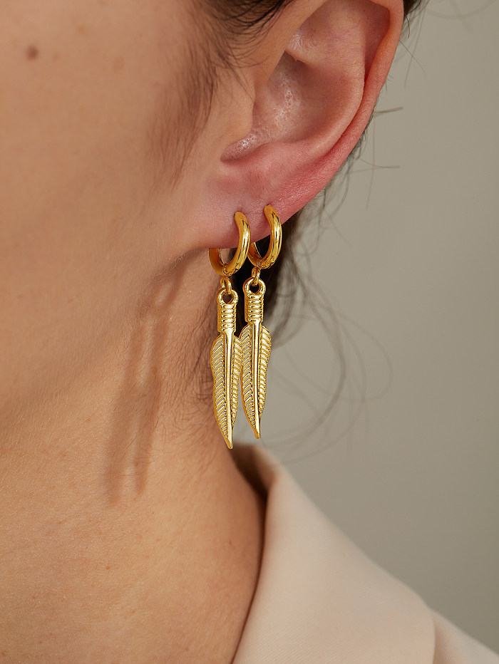 Boucles d'oreilles pendantes à pampilles plaquées en acier inoxydable, plumes croisées élégantes, 1 paire