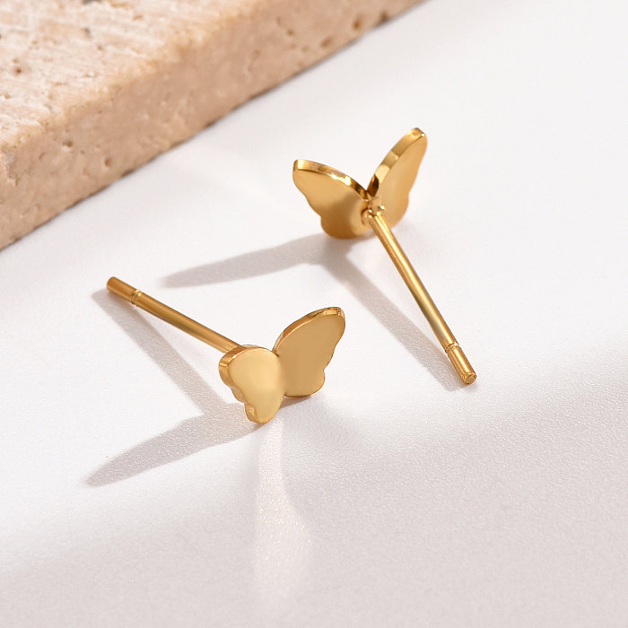 1 par de brincos de orelha banhados a ouro 14K de aço inoxidável com revestimento de borboleta de estilo simples