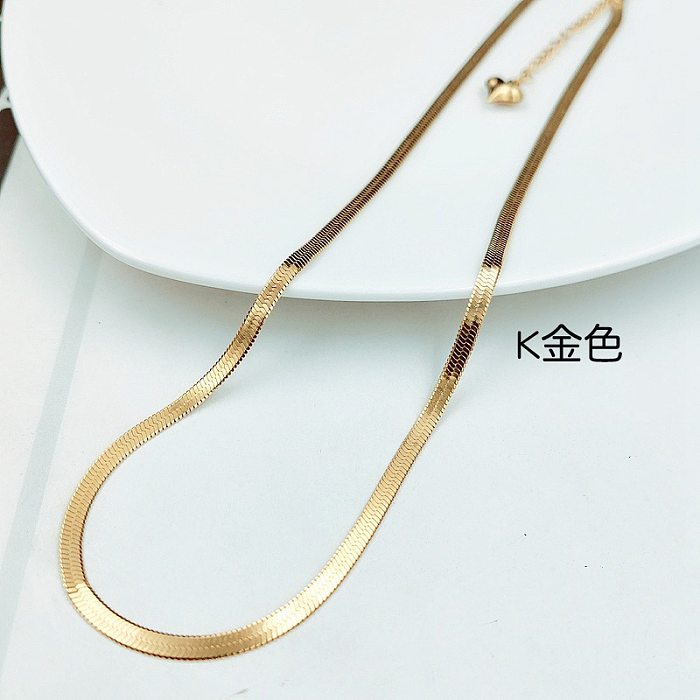 Cadena plana de moda Cadena de hueso de serpiente Collar simple Cadena de clavícula de acero inoxidable