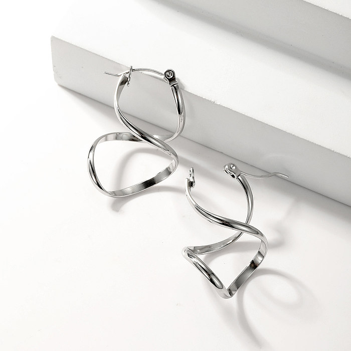1 Paar elegante, schlichte, unregelmäßige, geometrische Ohrringe aus Edelstahl mit 18-Karat-Vergoldung
