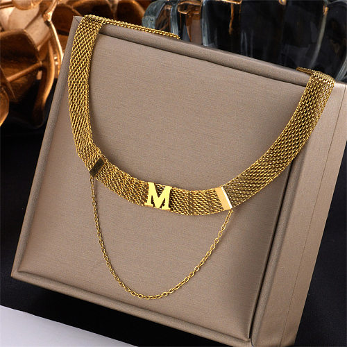 Bague de collier de lettre M en acier inoxydable simple à la mode