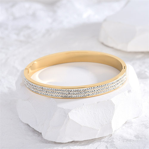 Elegante estilo simples oval titânio aço polimento chapeamento strass pulseira banhada a ouro 18K