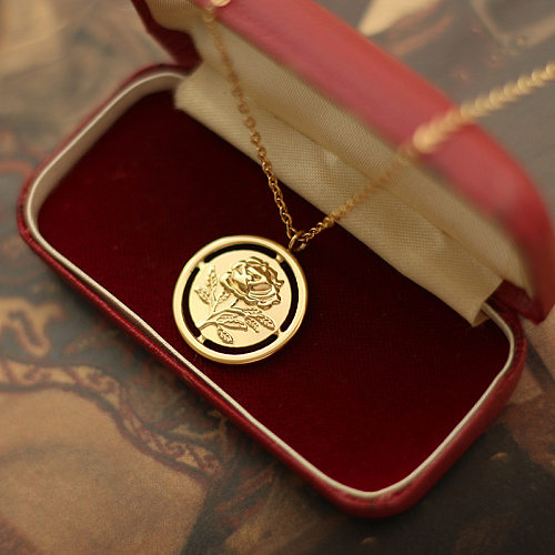 Collier pendentif plaqué or 18 carats avec placage en acier inoxydable rose romantique