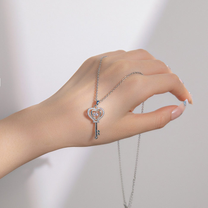 Mode Vierblättriges Kleeblatt Herzform Edelstahlüberzug Künstliche Perlen Zirkon Anhänger Halskette 1 Stück