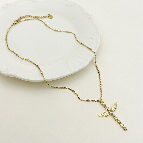 Elegante estilo simples cruz chapeamento de aço inoxidável embutimento zircão colar banhado a ouro