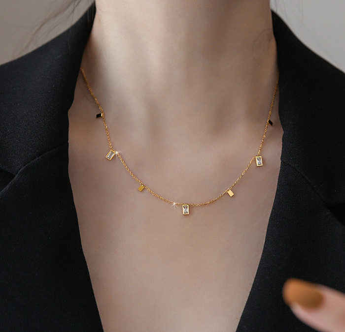Neue quadratische Edelstahl-Kristall-Quasten-Schlüsselbein-Ketten-Halskette für Damen