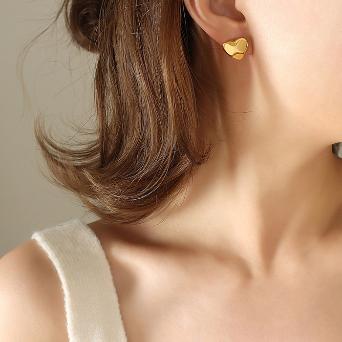 Brincos de orelha de aço inoxidável em formato de coração da moda, 1 peça