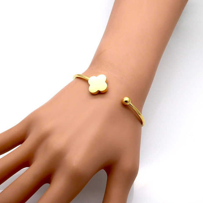 1 pièce de bracelet plaqué acier titane fleur de style simple
