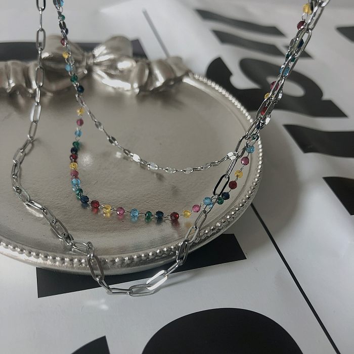 Mehrschichtige Halsketten aus Edelstahl mit bunten Perlen im IG-Stil