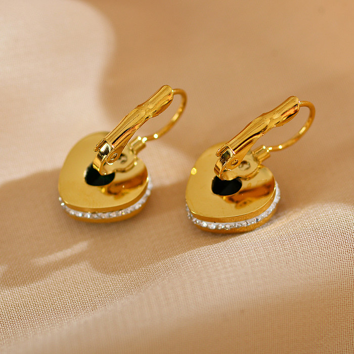 1 par de pendientes chapados en oro con circonitas de acero inoxidable con incrustaciones en forma de corazón de estilo Simple y elegante