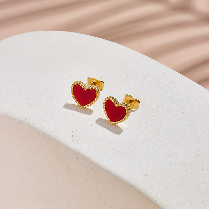 1 paire de clous d'oreilles plaqués en acier inoxydable en forme de cœur à la mode