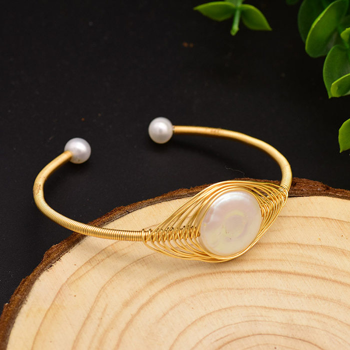 Retro Solid Color Stainless Steel Freshwater Pearl Plating 18K Gold Plated Bangle