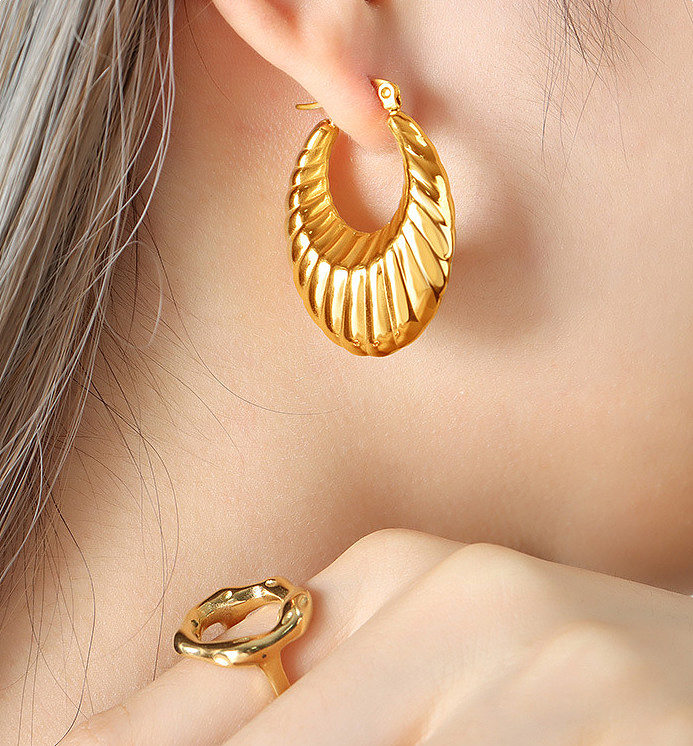 1 Pair Simple Style Classic Style Twist Plating Stainless Steel Gold Plated Ear Studs