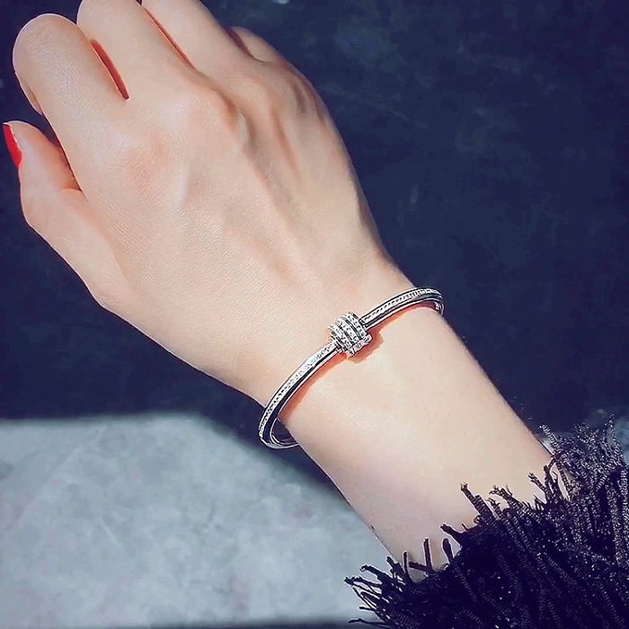 Fashion Circle Titanium Steel Plating Rhinestones Bangle 1 Piece