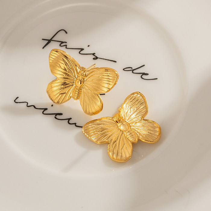 1 par de brincos elegantes estilo vintage com revestimento de borboleta em aço inoxidável banhado a ouro 18K