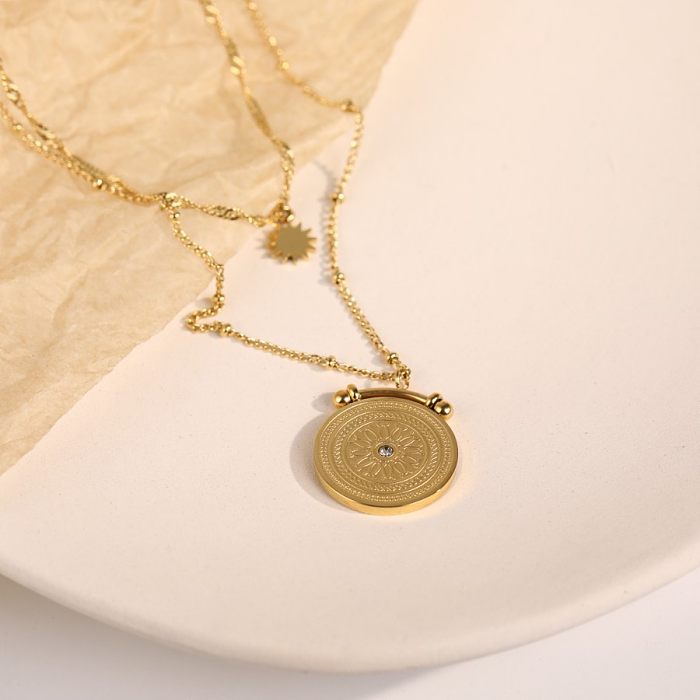 Collier avec pendentif en forme de boussole ronde rétro, incrustation en acier inoxydable, Zircon plaqué or 18 carats