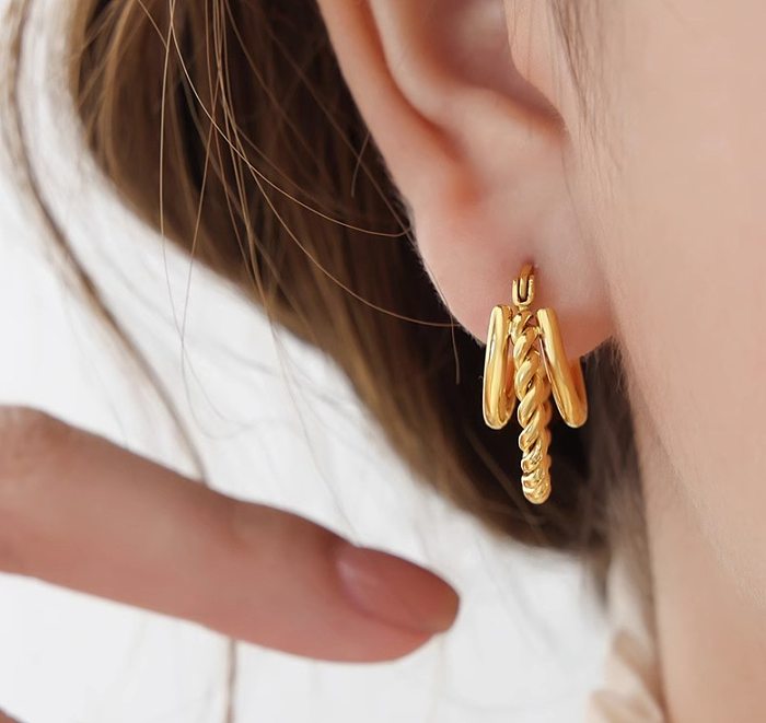 1 par de brincos de orelha banhados a ouro, estilo simples, estilo clássico, cor sólida, aço inoxidável