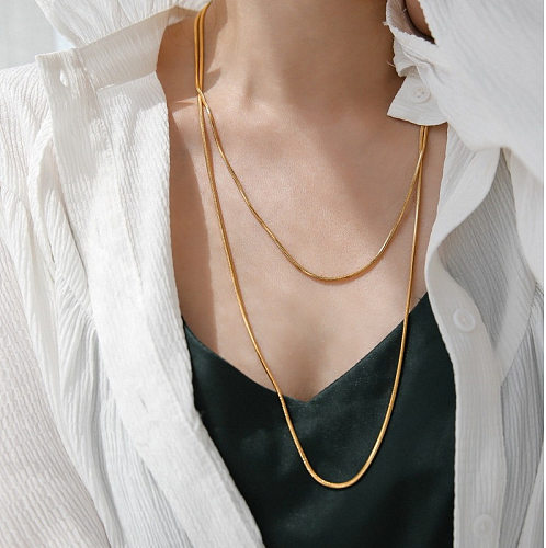 Retro Solid Color Stainless Steel Inlaid Gold Necklace