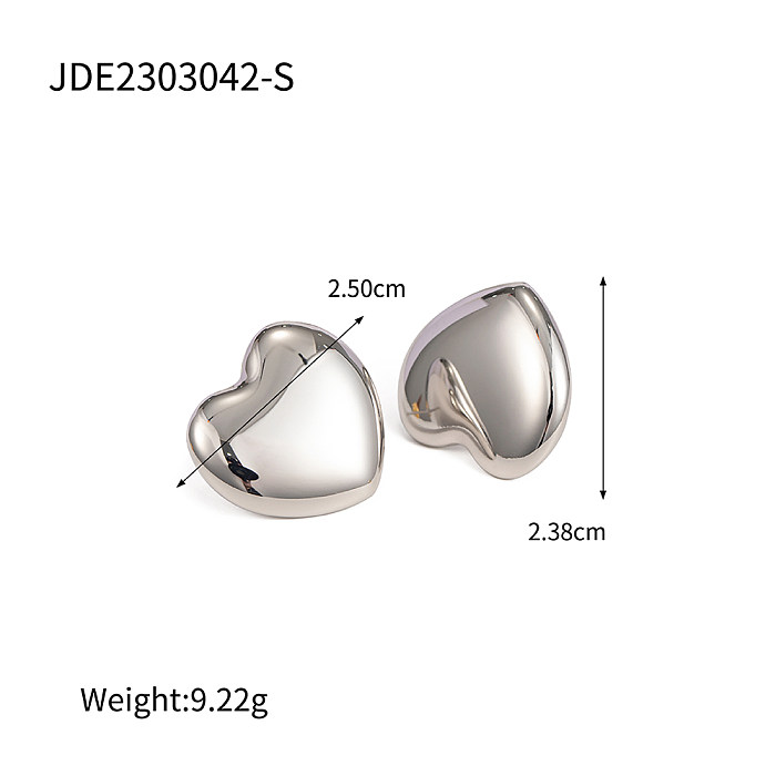 1 paire de clous d'oreilles en acier inoxydable en forme de cœur de style INS