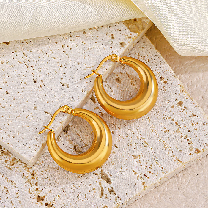 1 par de brincos de argola banhados a ouro 18K de aço inoxidável com revestimento redondo de estilo simples