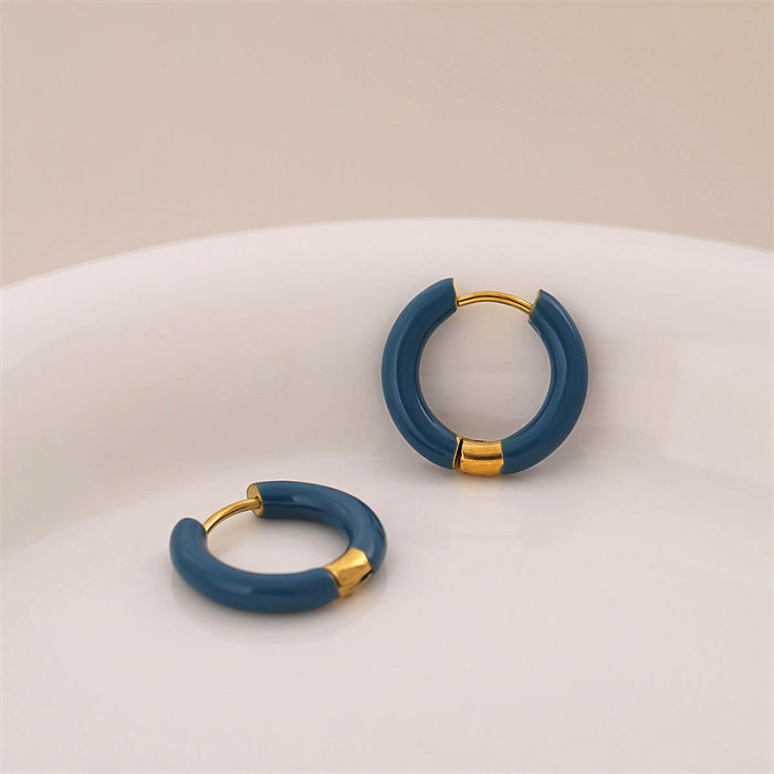 1 par de brincos banhados a ouro 18K de aço inoxidável com círculo esmaltado de estilo simples