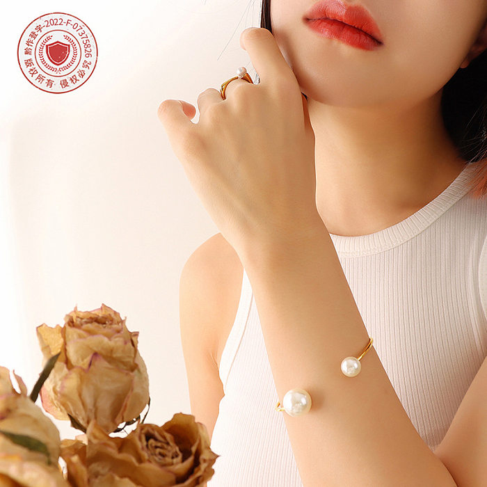 Pulsera con apertura de perlas de imitación de estilo coreano, joyería de oro de 18 quilates chapada en acero de titanio, venta al por mayor