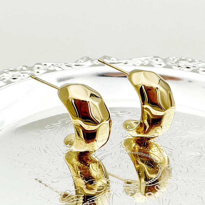 1 par de brincos banhados a ouro de aço inoxidável com revestimento de cor sólida estilo simples