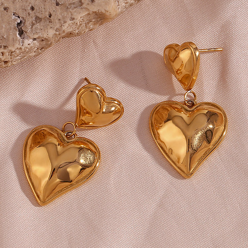 1 par de brincos elegantes em forma de coração revestidos de aço inoxidável