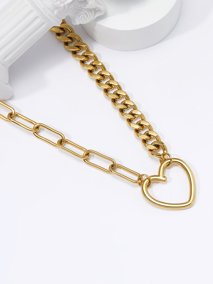 Colar com pingente banhado a ouro 18K em formato de coração estilo vintage em aço inoxidável