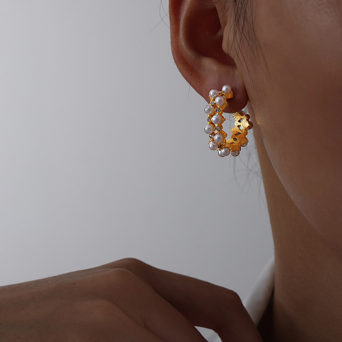 1 paire de clous d'oreilles élégants et luxueux de Style baroque en forme de C, incrustation de perles artificielles en acier inoxydable, Zircon plaqué or 18 carats