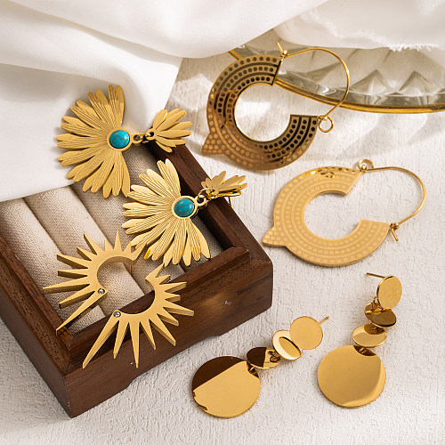 1 Paar übertriebene, künstlerische, runde, dreidimensionale, ausgehöhlte, türkisfarbene Zirkon-Ohrringe aus Edelstahl mit 18-Karat-Vergoldung