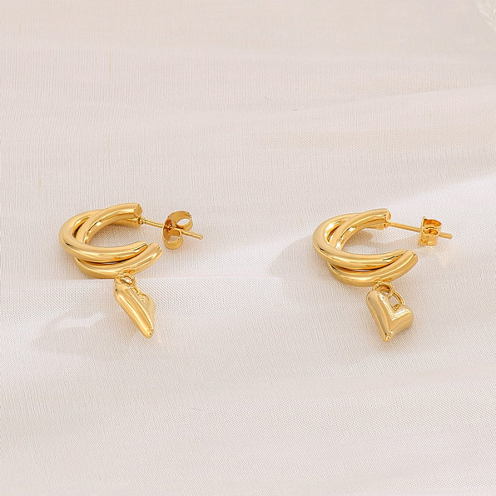 1 paire de boucles d'oreilles pendantes en acier inoxydable plaqué or 18 carats en forme de cœur brillant pour mariée