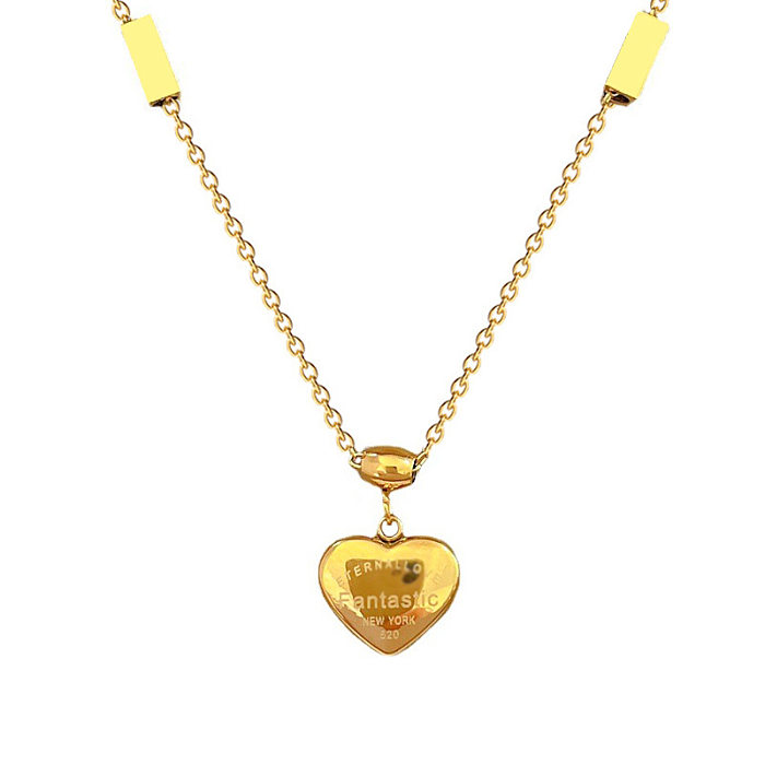 Collier pendentif élégant en forme de coeur avec lettre en acier inoxydable