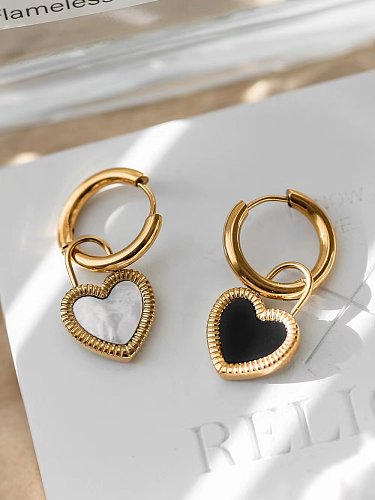 1 par casual estilo simples formato de coração chapeamento incrustado concha de aço inoxidável brincos banhados a ouro 18K