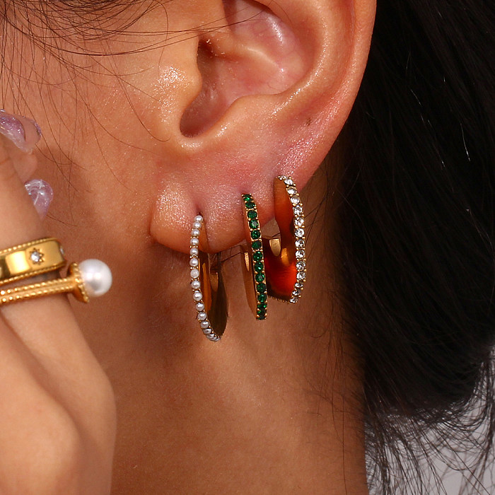1 paire de clous d'oreilles plaqués or 18 carats, Style moderne, en forme de cœur, en acier inoxydable, incrustation de strass, perles