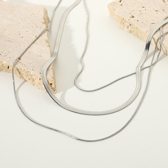 Modische geometrische Edelstahl-Anhänger-Halskette, 1 Stück