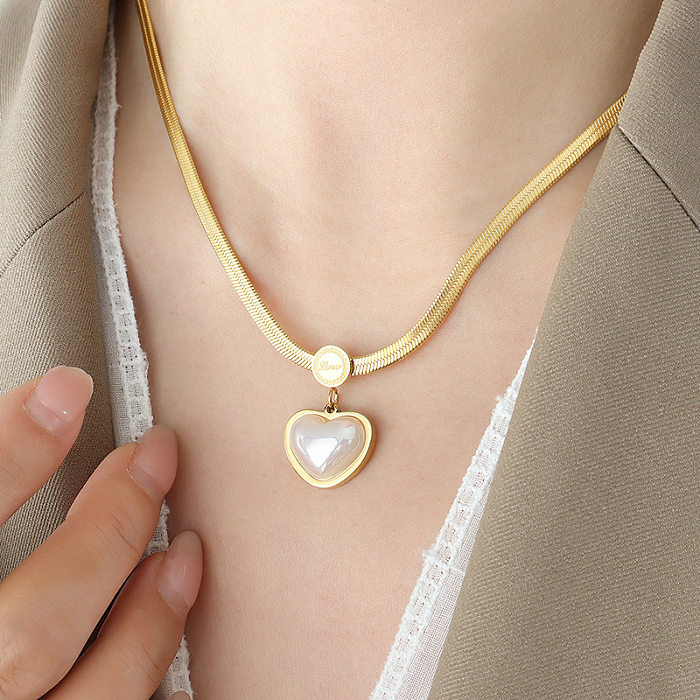 1 pieza Collar con colgante chapado en acero inoxidable con forma de corazón de estilo simple