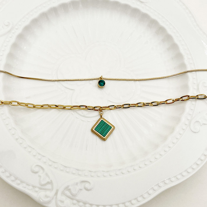 Collier pendentif plaqué or en Zircon avec incrustation de placage en acier inoxydable en forme de losange de Style Simple