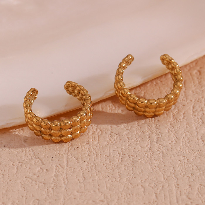1 par de ear cuffs chapados en oro de 18 quilates de acero inoxidable chapado en forma de C estilo clásico básico