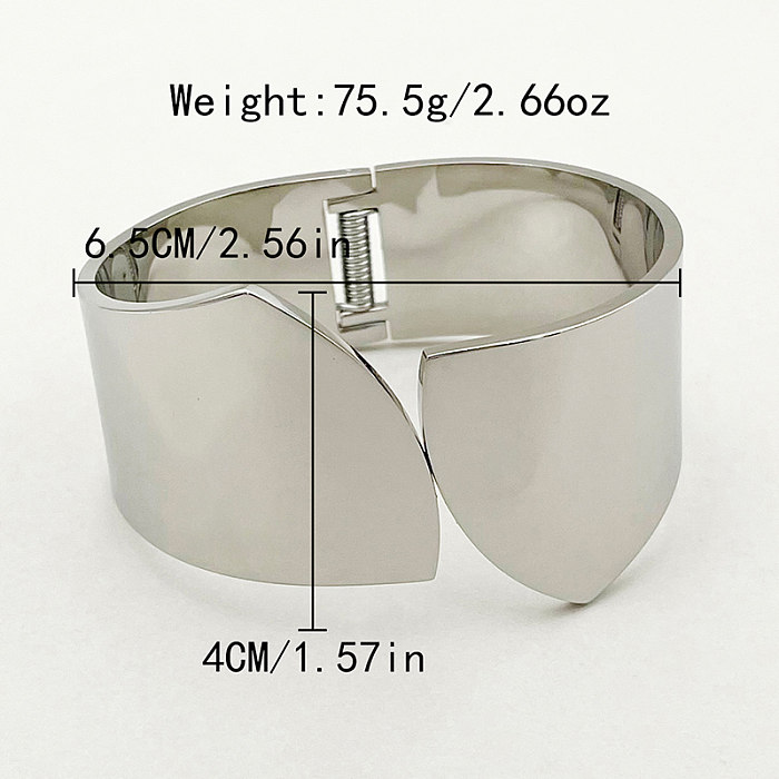 Bracelet asymétrique en acier inoxydable de couleur unie de style simple