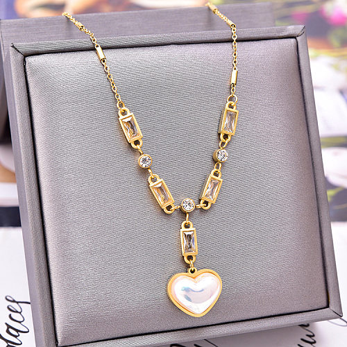 Glamouröse vierblättrige Kleeblatt-Halskette in Herzform mit Edelstahlbeschichtung und künstlichen Perlen