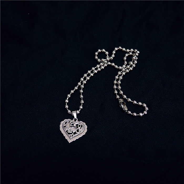 Retro Simple Style Letter Moon Heart Shape Alloy Stainless Steel Plating Inlay Acrylic Artificial Diamond Rhinestones Gold Plated Silver Plated Necklace