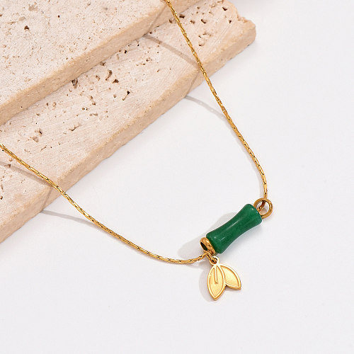 Chinoiserie Elegante Bambus-Edelstahl-Polierbeschichtung, Jade, 14 Karat vergoldete Halskette