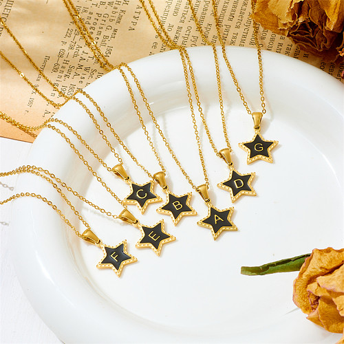 Collar con colgante chapado en oro de acero inoxidable con forma de estrella y letra de estilo simple